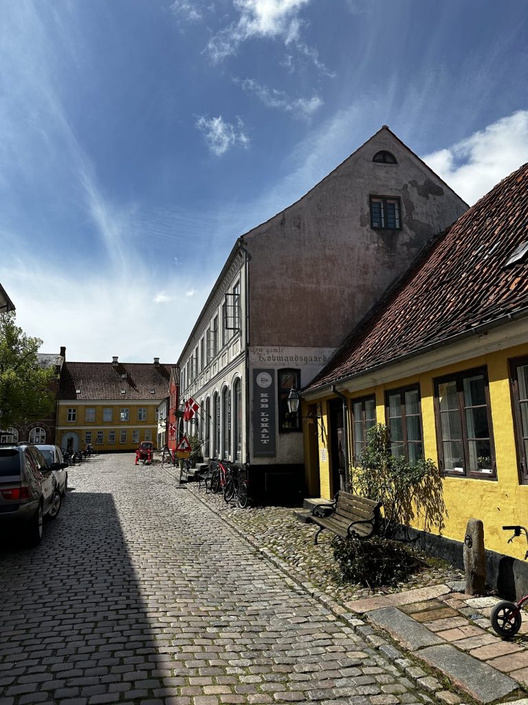 Der gelbe Giebel von Den gamle Købmandsgaard